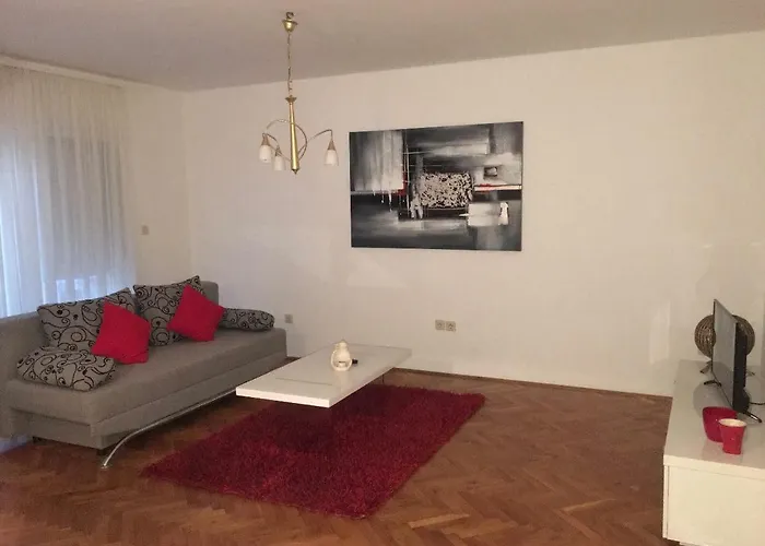 Zdenka Apartment